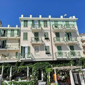 Eden Alaxi 3* Alassio